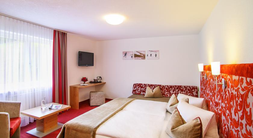 Hotel Garni Chasa Sulai Ischgl Pokoj fotografie